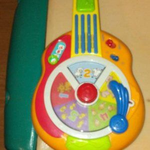 LEAP FROG  English/Spanish Musical Counting Learning GUITAR Toy